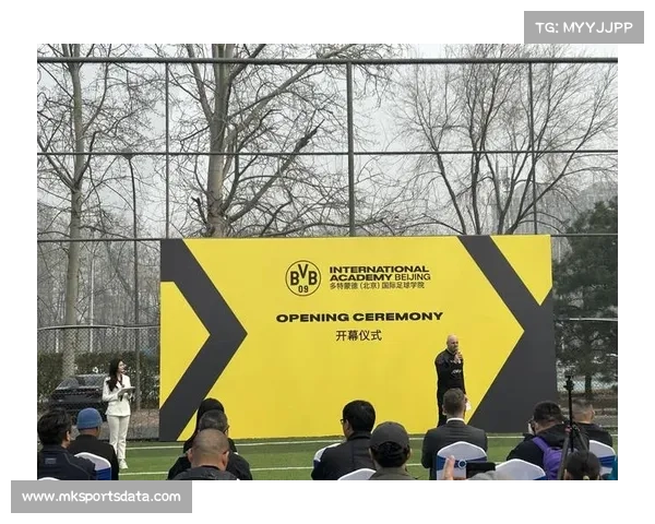 德甲俱乐部开展社区青训计划,培养下一代足球人才 德甲俱乐部开展社区青训计划,培养下一代足球人才